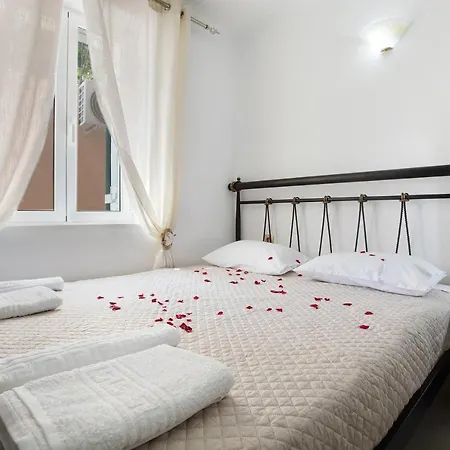 Apartamento Drosia Volímai