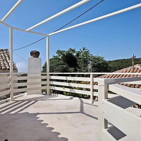 Apartment Drosia Volimes